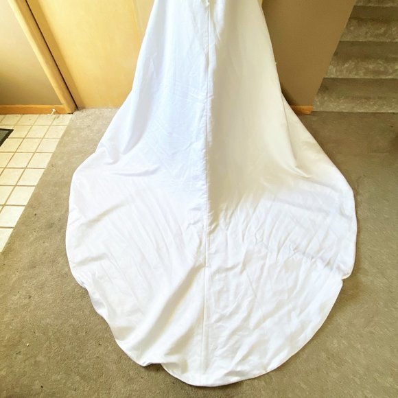 NWT Sz 12 Venus White Long Sleeve Satin Wedding - Picture 7 of 10